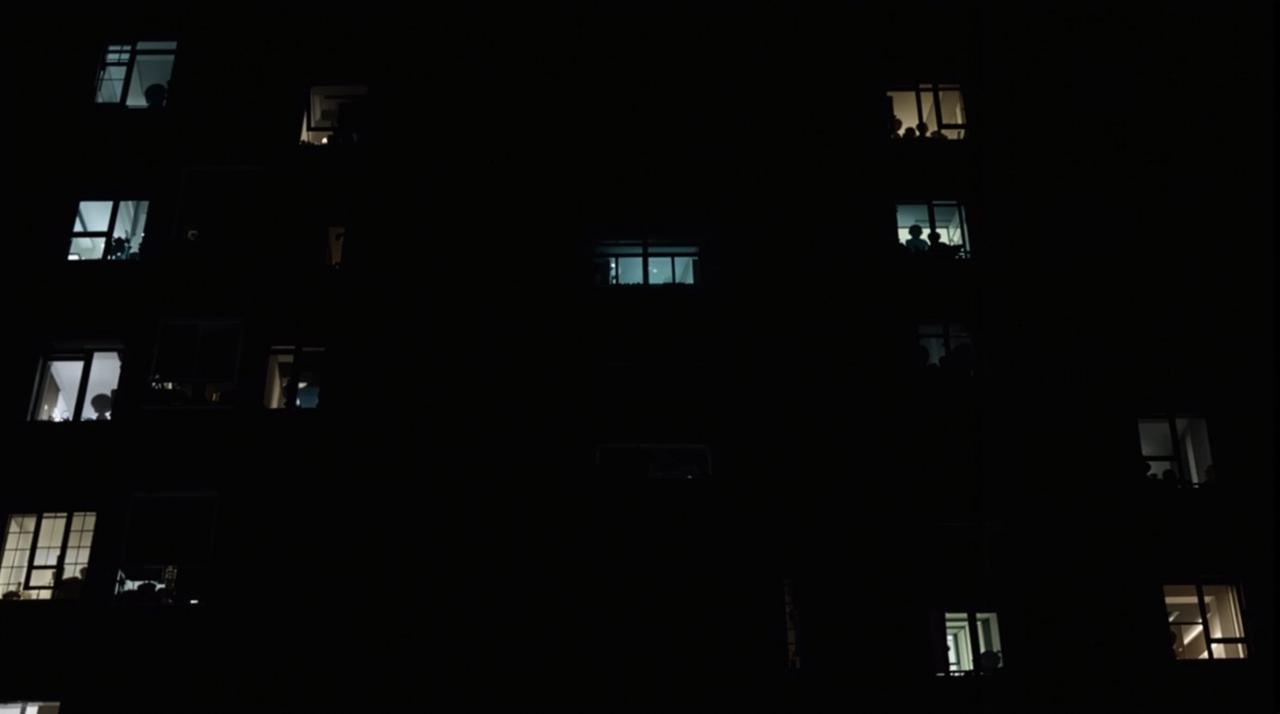 窥 横幅背景